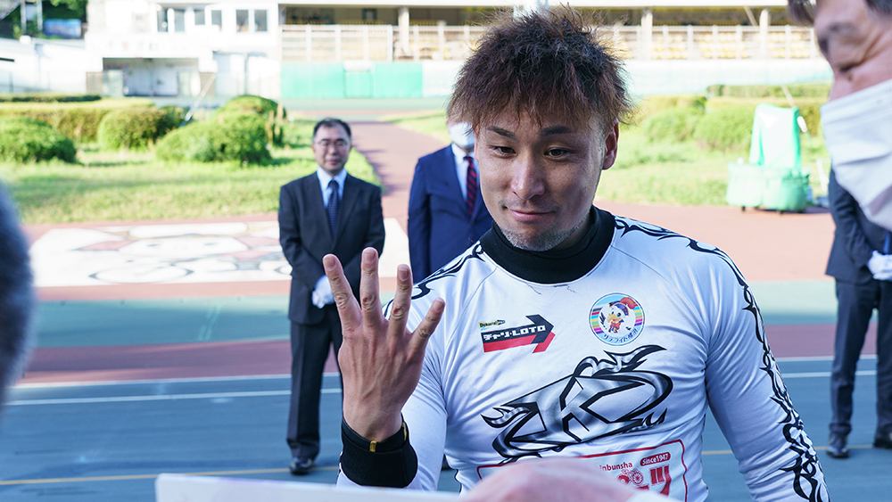 初日特選を制した郡司浩平(写真提供:チャリ・ロト)