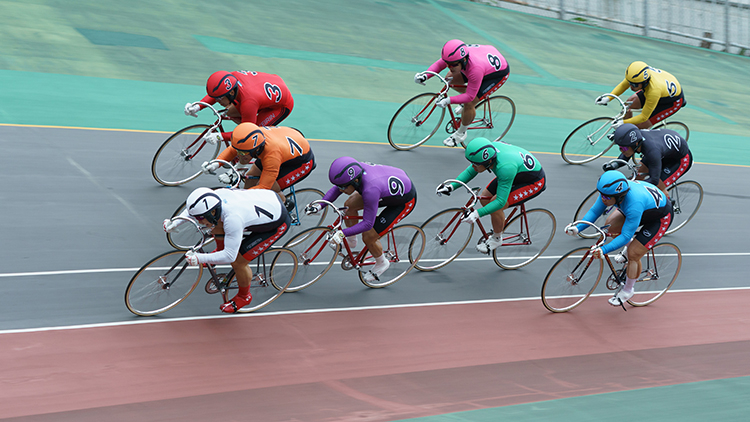 【小田原競輪G3予想】準決勝と決勝のプロ予想屋たちの予想印は？無料予想も公開！｜施設整備等協賛競輪