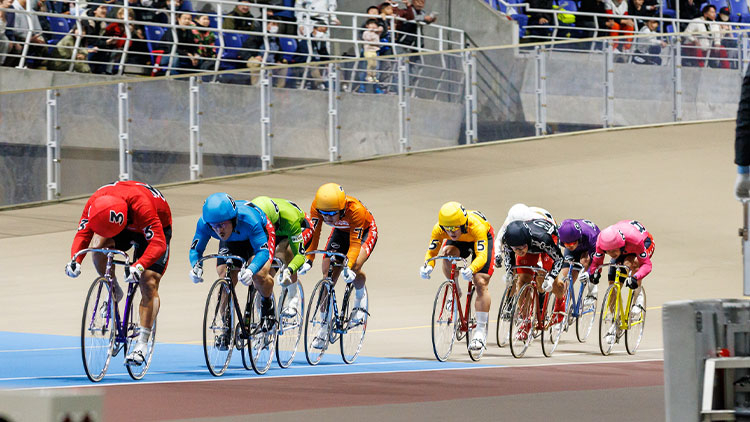 【競輪祭予想・小倉競輪G1】準決勝と決勝の予想は!? プロ予想屋たちの予想印、無料予想は？