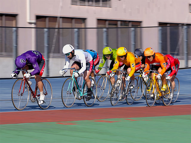 【高知競輪予想】追い込み選手を中心に予想を組み立てると吉！ 高知競輪場の決まり手の傾向は？｜よさこい賞争覇戦2023(G3)