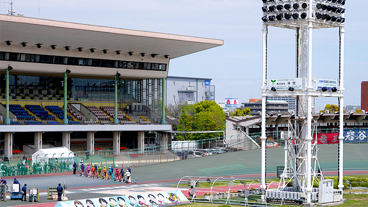 川崎競輪場の特徴やバンクデータ、アクセス方法は？(photo by Shimajoe)