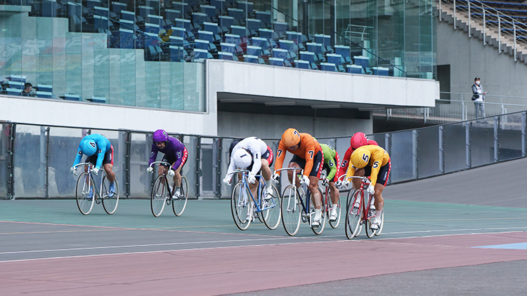 準決勝12Rゴール前(写真提供:チャリ・ロト)