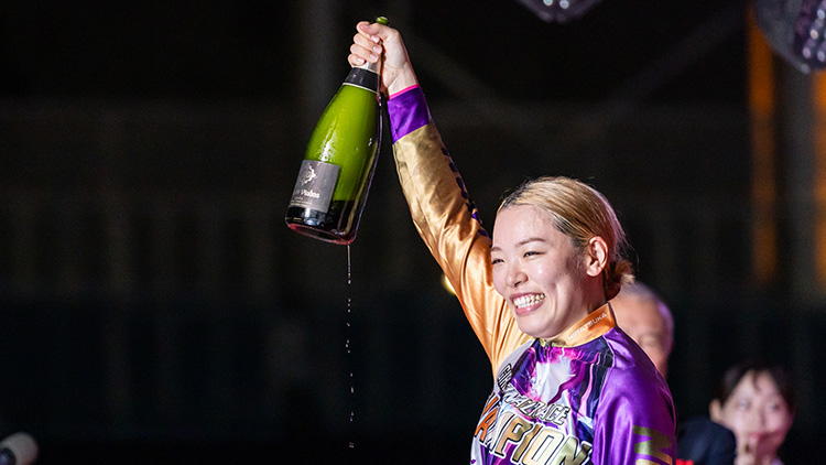 女子オールスター競輪で優勝した佐藤水菜(撮影:北山宏一)