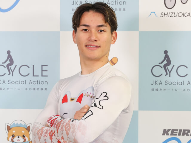 ヤンググランプリ出場真鍋智寛 選手 直筆サイン入り競輪手袋