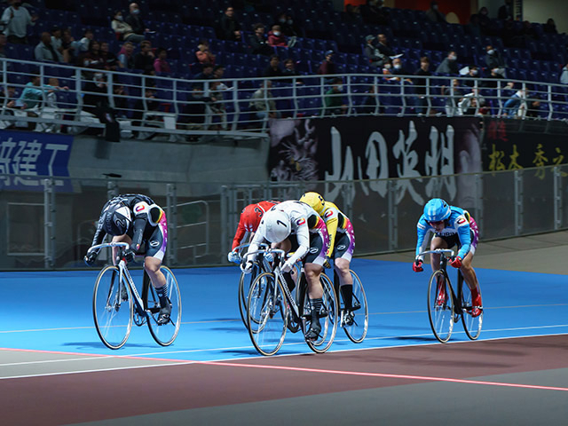 【新品】第一回競輪祭女子王座戦G1サイン入りジャージ  尾崎睦選手 写真 : 5枚目/80枚）尾崎睦, 選手紹介, 競輪祭女子王座戦, 小倉